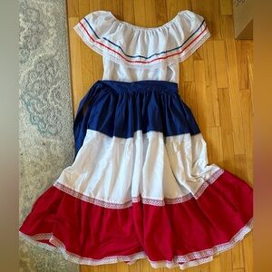 Dominican Republic / Puerto Rico Traditional Dress Size M for Women